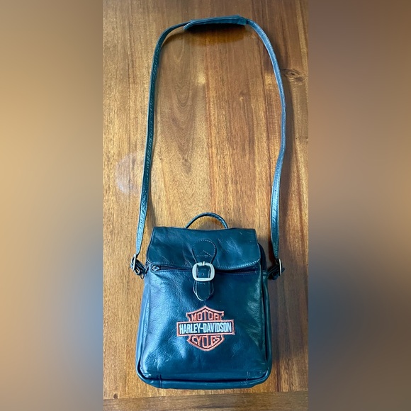 SOLD Vintage Harley Davidson Genuine Leather Bag - Picture 8 of 15